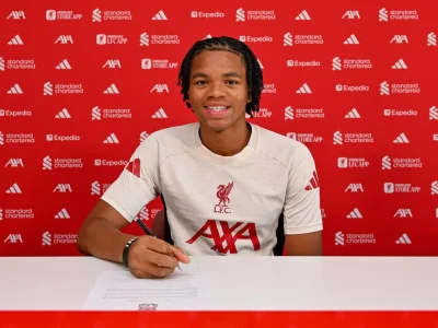 Chelsea “hốt bạc” khủng từ Liverpool: Lợi nhuận kếch xù từ thương vụ gây tranh cãi