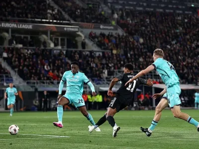 Bologna vs Aston Villa: Cuộc Đối Đầu Kịch Tính Giữa Hai Nền Bóng Đá