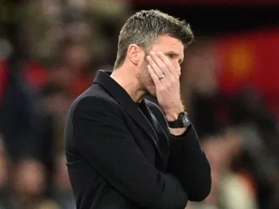 MU thua sốc Leeds: Carrick phạm 2 sai lầm ‘chí mạng’ với Ugarte và Martinez