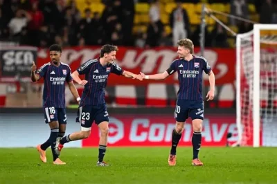 Lyon vs Brest: Chủ nhà quyết 'nghiền nát' để săn vé Champions League? 1