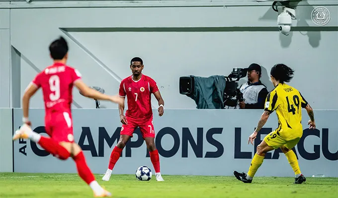 Cao Pendant Quang Vinh cùng Văn Hậu chơi trong đội hình xuất phát của CAHN những trận gần đây - Ảnh: CAHN