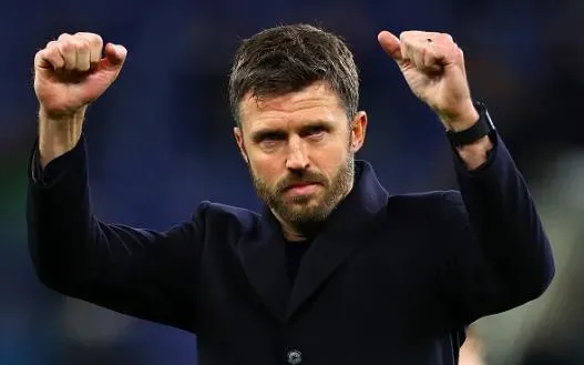 Các ngôi sao muốn MU ký hợp đồng dài hạn với Michael Carrick. Cac ngoi sao muon MU ky hop dong dai han voi Michael Carrick.