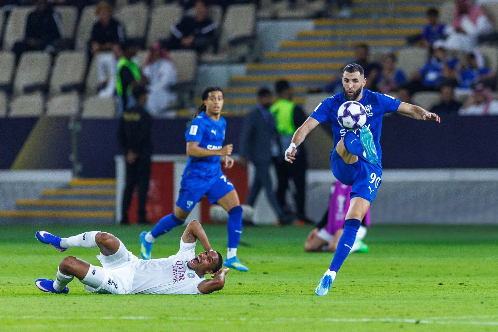 Benzema chơi tốt cả trận nhưng lại đá hỏng 11m - Ảnh: @lnstantFoot